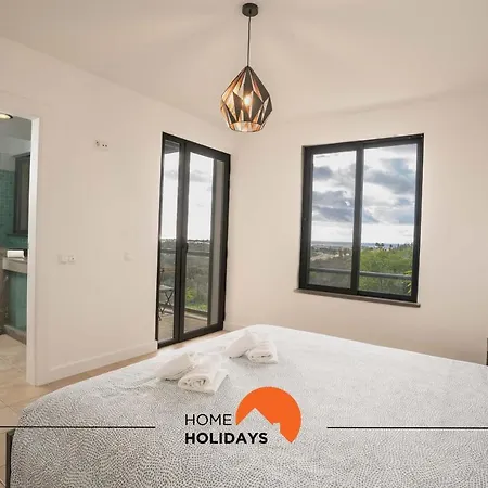 #111 Ocean View By Holidays