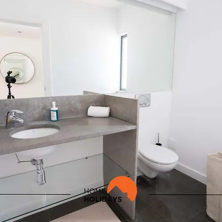 Hébergement de vacances #111 Ocean View By Holidays *