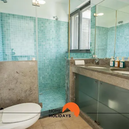 Будинок відпочинку #111 Ocean View By Holidays *