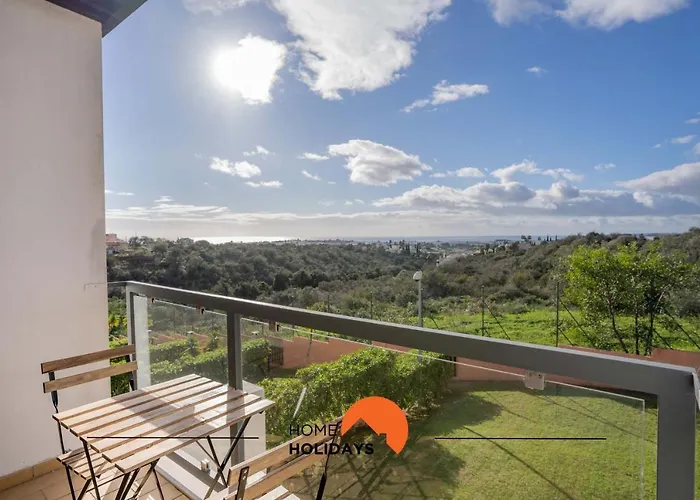 #111 Ocean View By Holidays * Albufeira